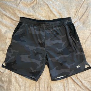 RVCA MENS M ATG Shorts with Compression Liner